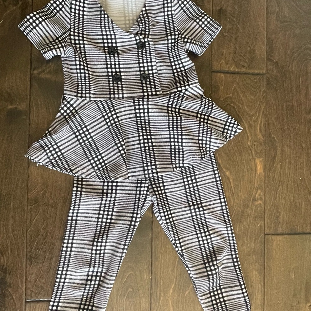 Kids matching outfit - Picture 5 of 6
